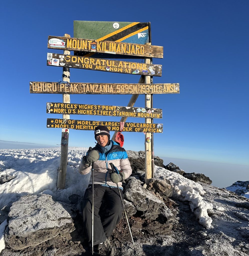 モニュメントと人